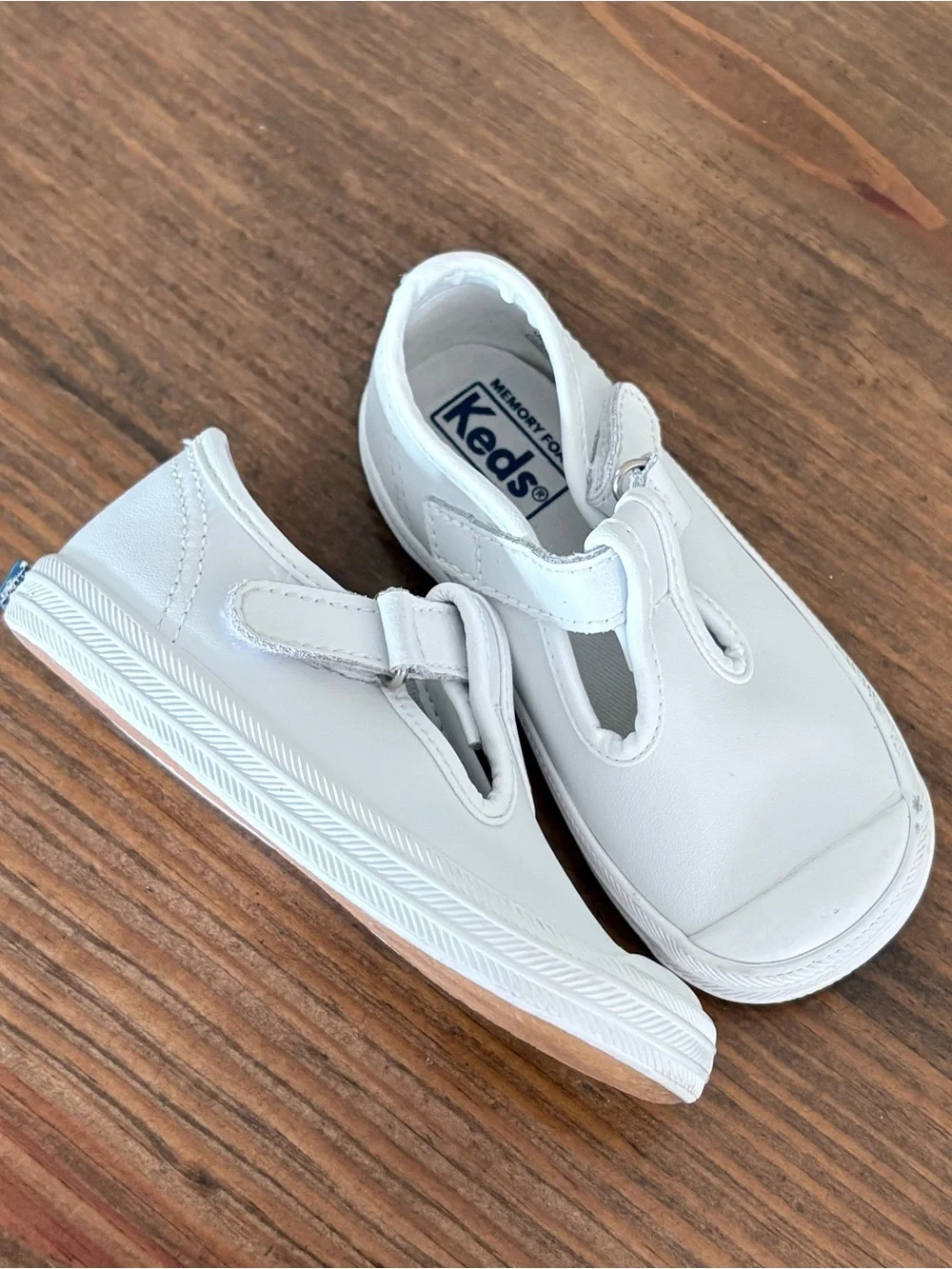 Keds Toddler Champion Toe Cap T-Strap In White Leather Size 6 Boy Girl Like New